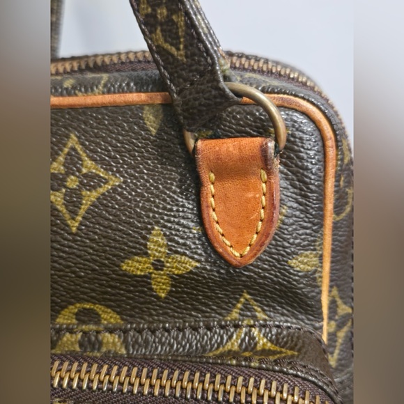 Louis Vuitton Amazon Crossbody Bag - Picture 6 of 16
